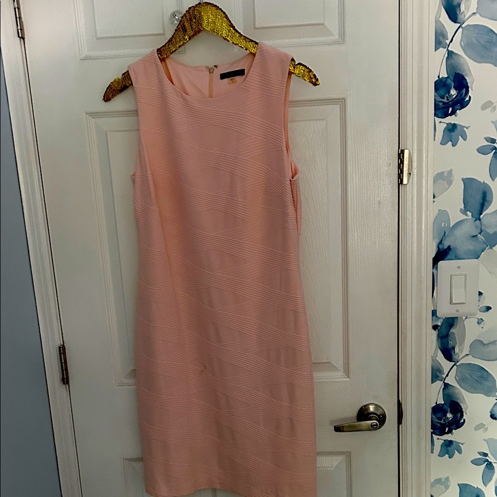Elegant Pink Sleeveless Dress